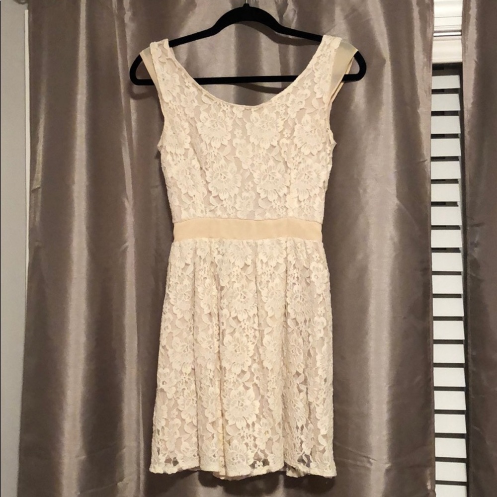 American Eagle Lace Dress